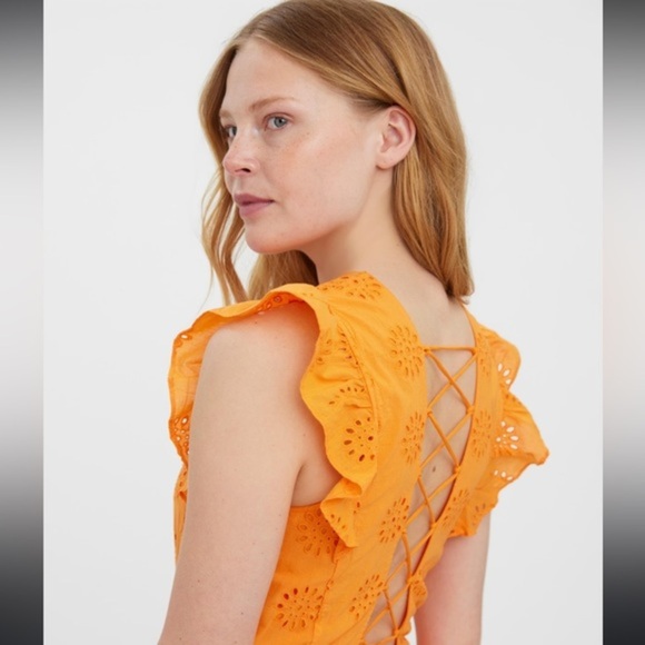 NWT Vero Moda Eyelet Ruffle Dress with Open Back - Picture 2 of 8